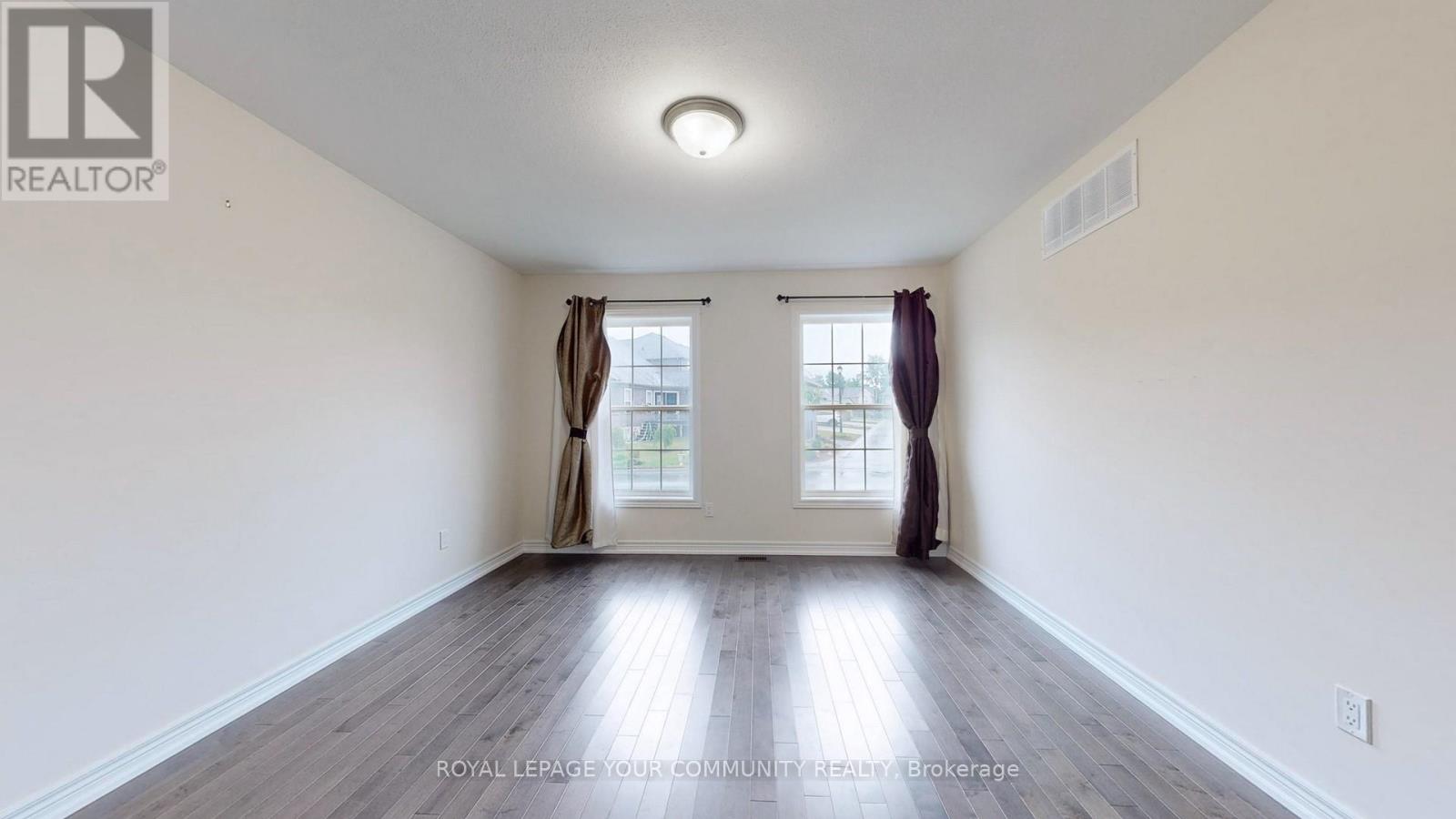 606 Haylock Gardens, Peterborough North (North), Ontario  K9H 0G4 - Photo 12 - X12160792