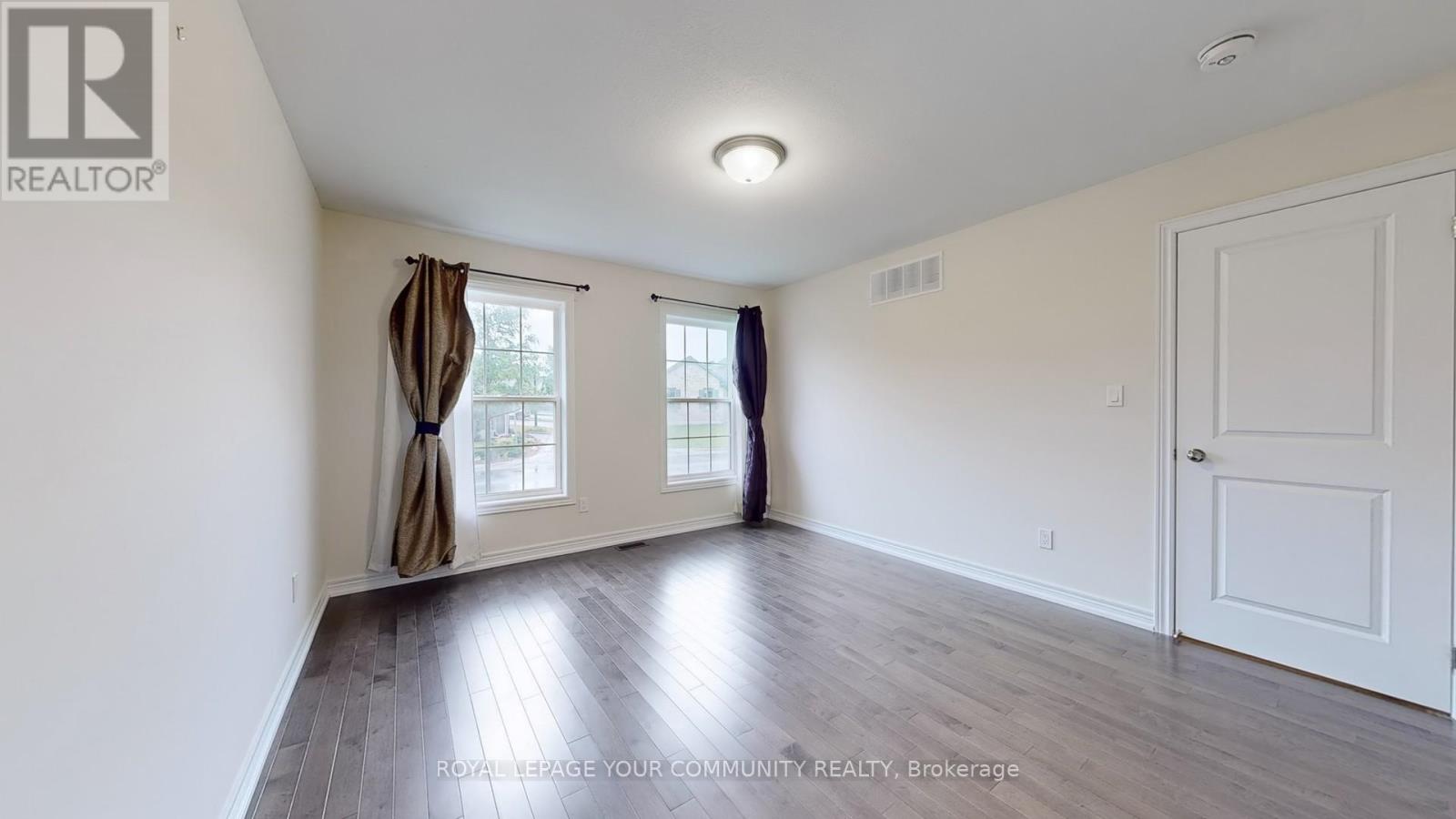 606 Haylock Gardens, Peterborough North, Ontario  K9H 0G4 - Photo 13 - X12160792