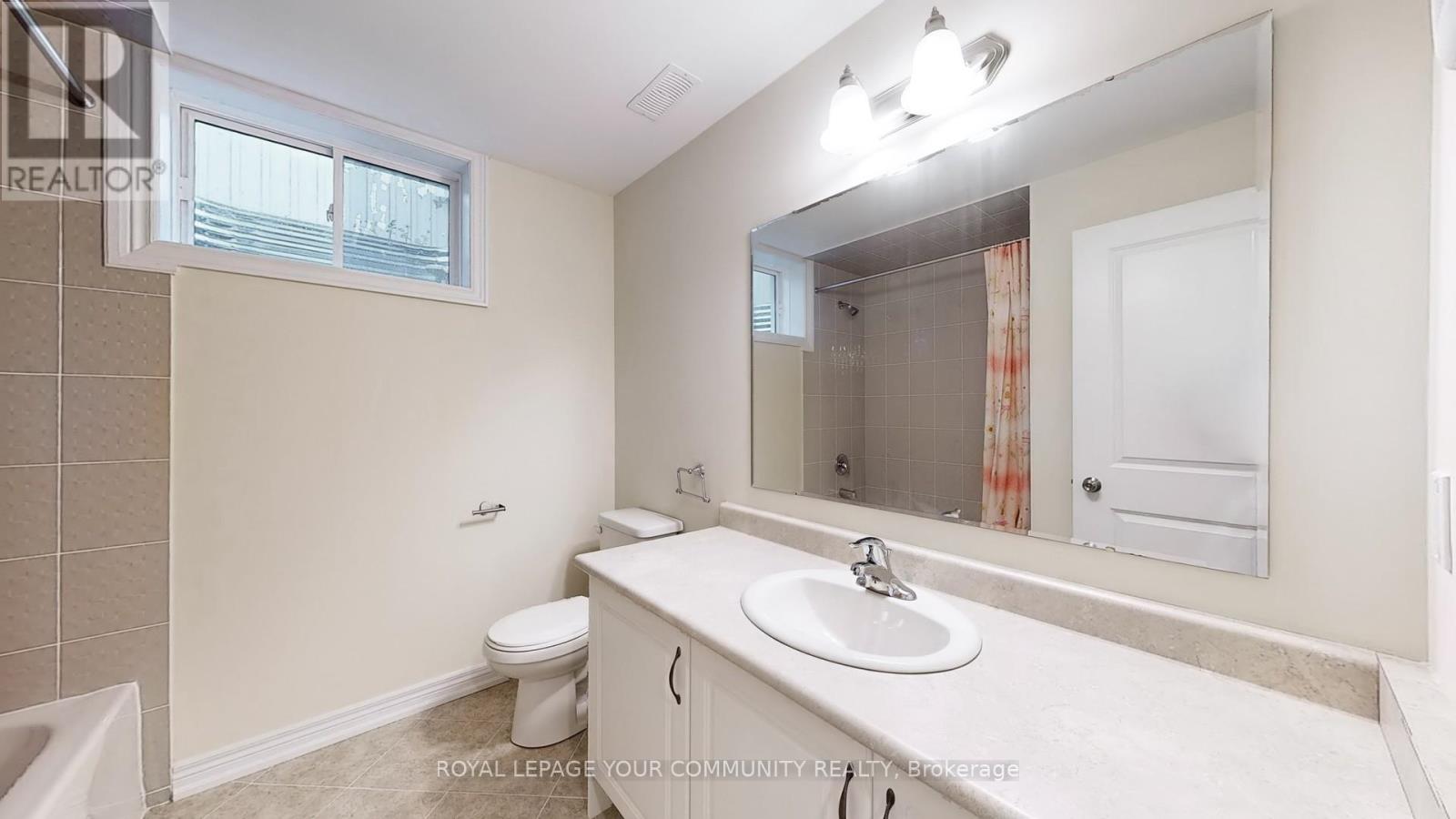 606 Haylock Gardens, Peterborough North (North), Ontario  K9H 0G4 - Photo 39 - X12160792