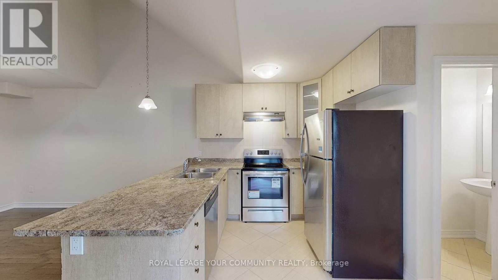 606 Haylock Gardens, Peterborough North, Ontario  K9H 0G4 - Photo 7 - X12160792