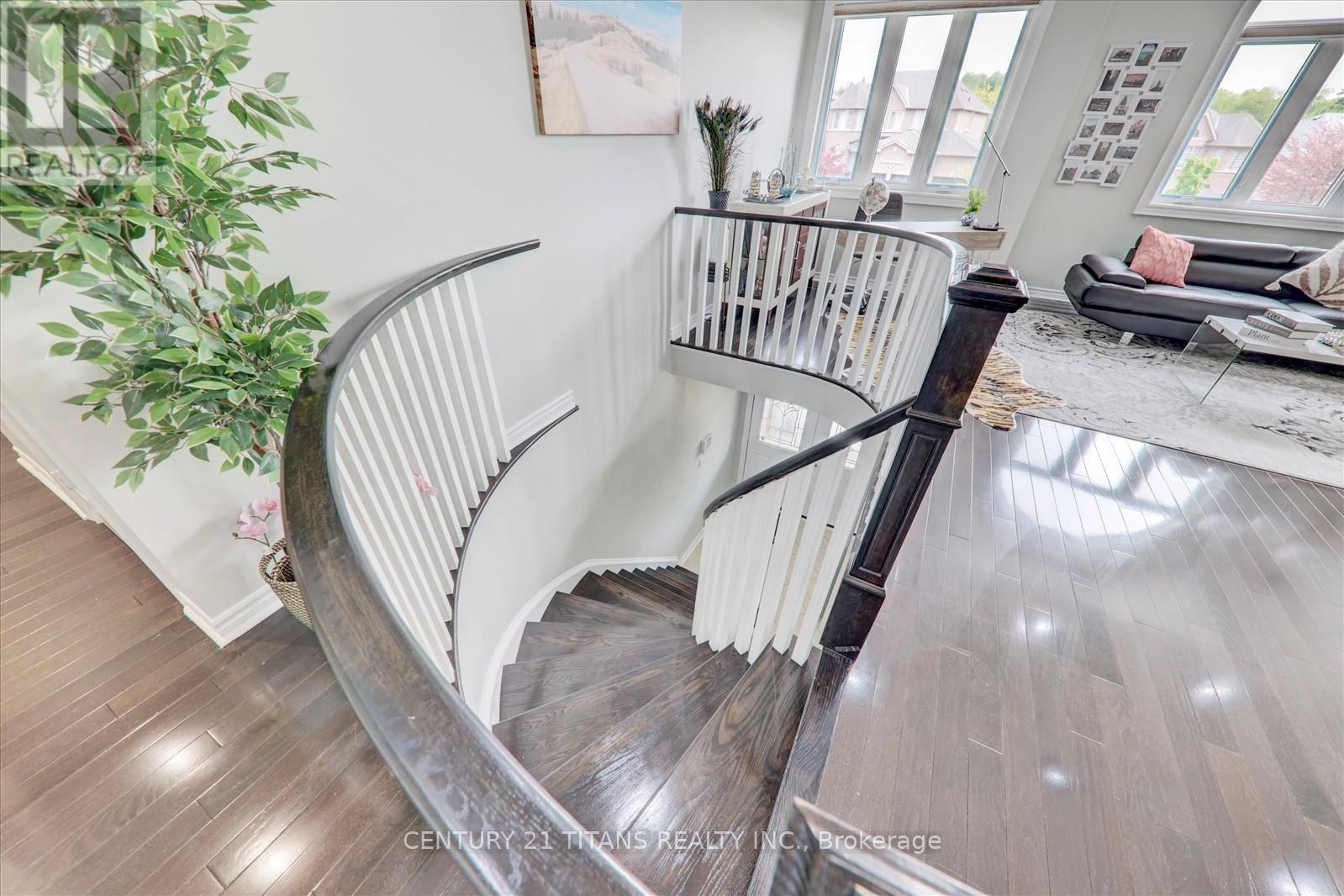 577 Royalpark Way, Vaughan, Ontario  L4H 1K2 - Photo 8 - N12159380