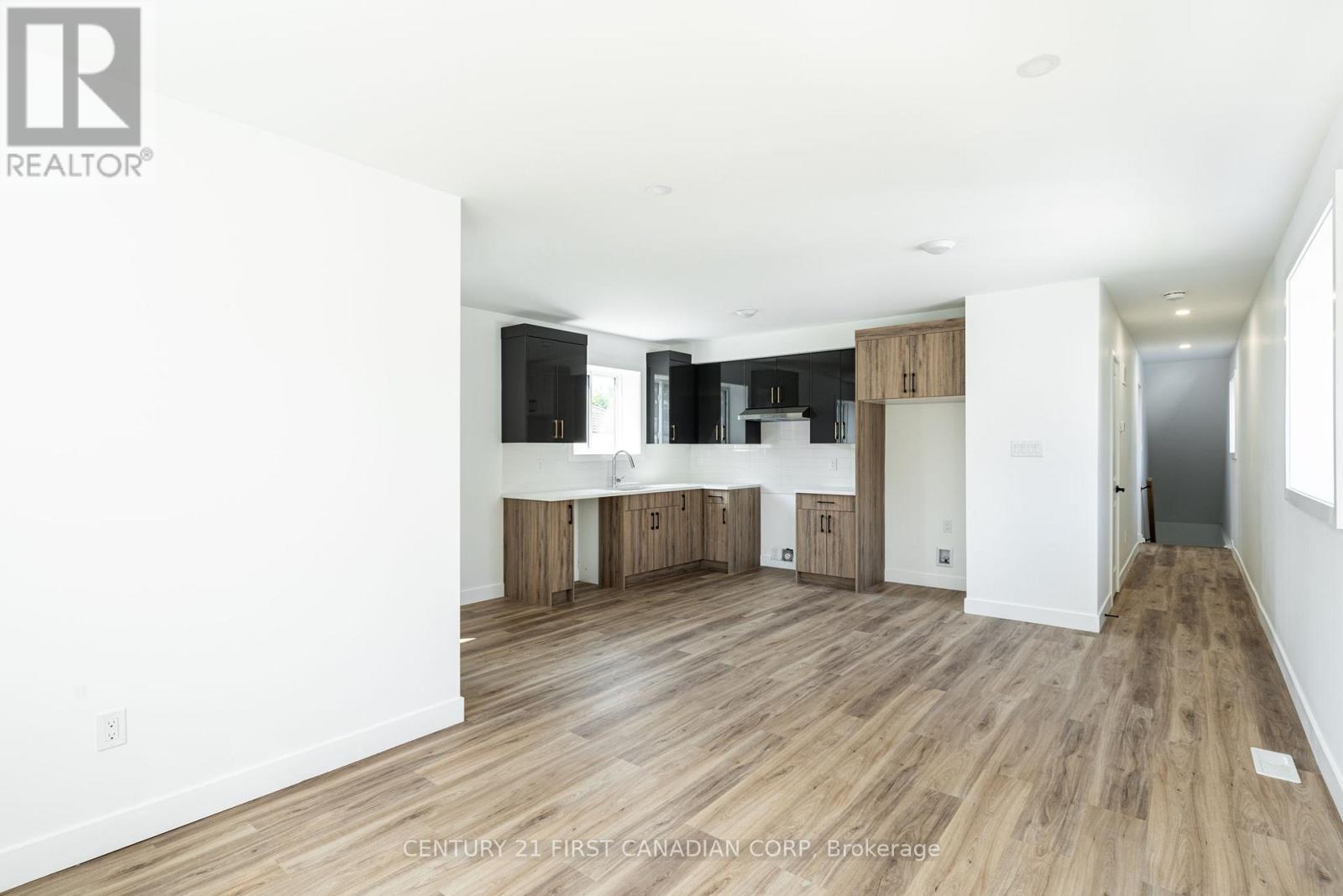 263 Sanders Street, London East, Ontario N5Z 2T1 - Photo 15 - X12160841