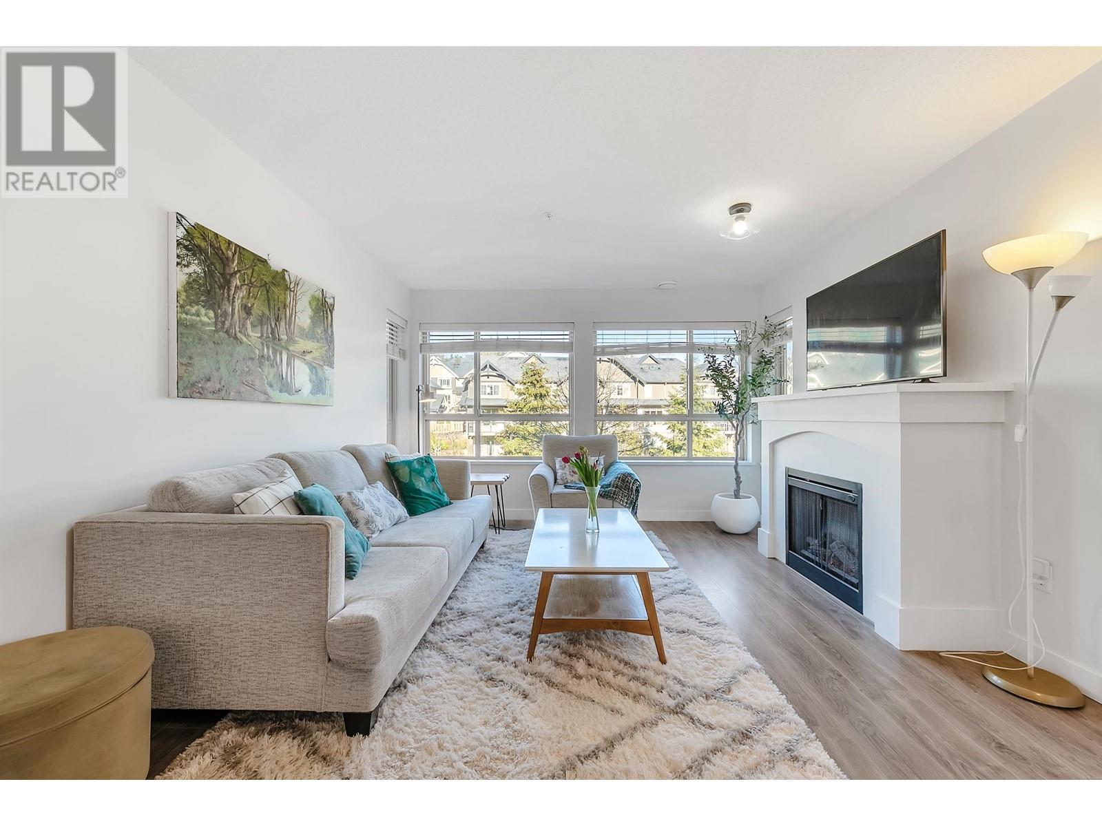 401 3132 Dayanee Springs Boulevard, Coquitlam, British Columbia  V3E 0B5 - Photo 2 - R3004915