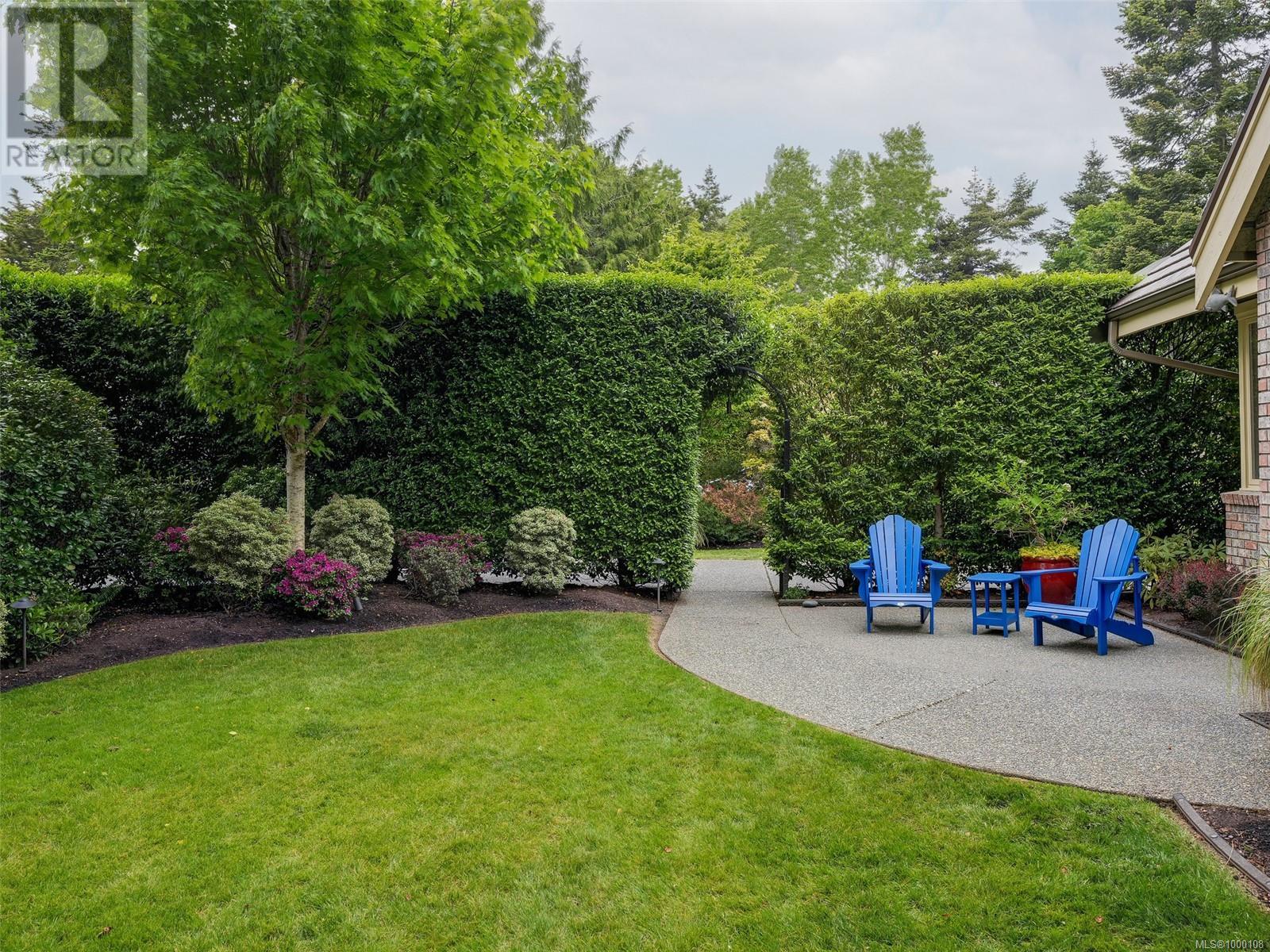 3949 Scolton Lane, Saanich, British Columbia  V8N 6J6 - Photo 33 - 1000108
