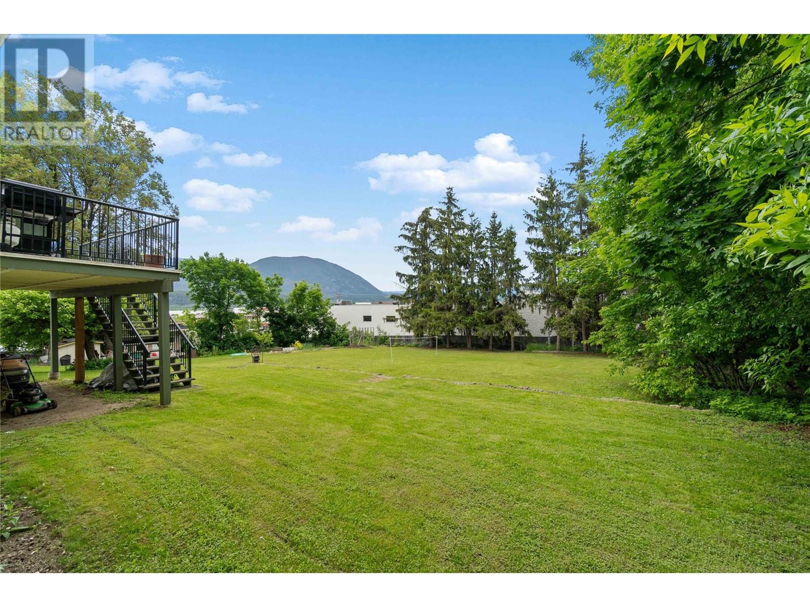 671 2 Avenue Ne, Salmon Arm, British Columbia  V1E 1H2 - Photo 63 - 10339149