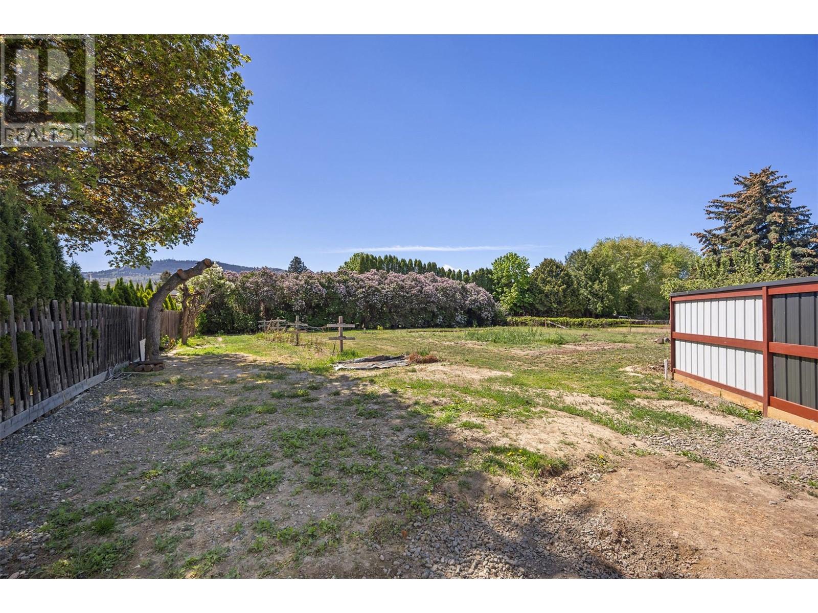 2029 Parkcrest Avenue, Kamloops, British Columbia  V2B 4X2 - Photo 11 - 10347562