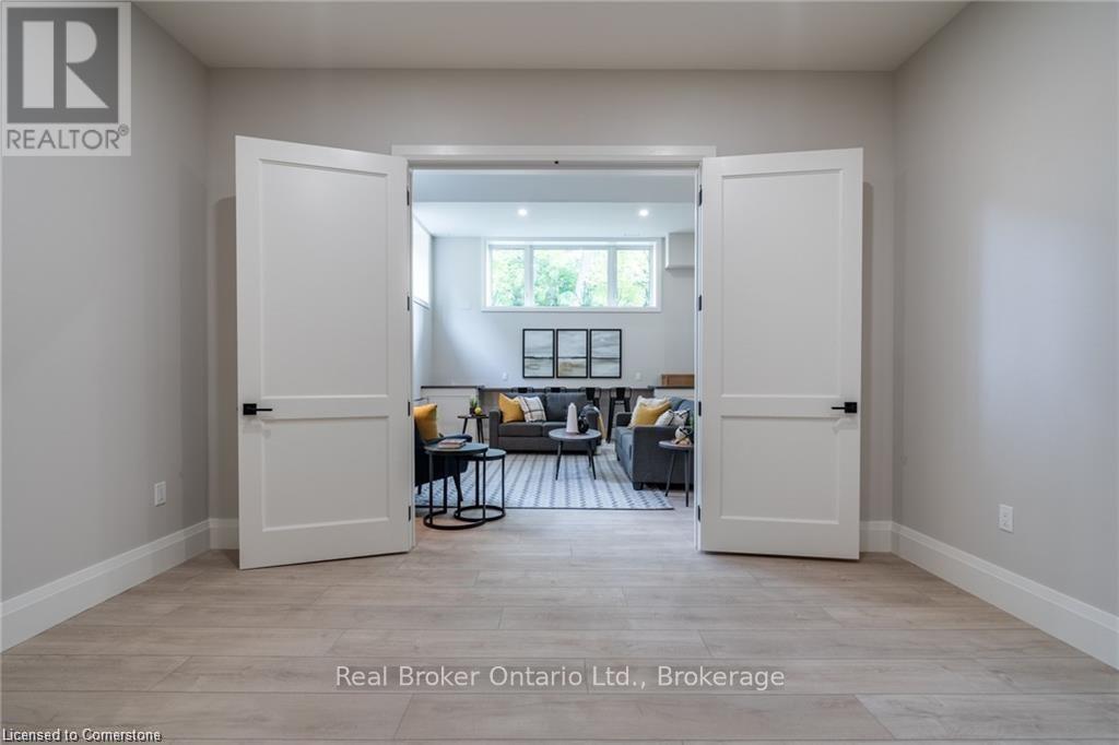 262 Robina Road, Hamilton, Ontario  L9G 2L5 - Photo 40 - X12160843