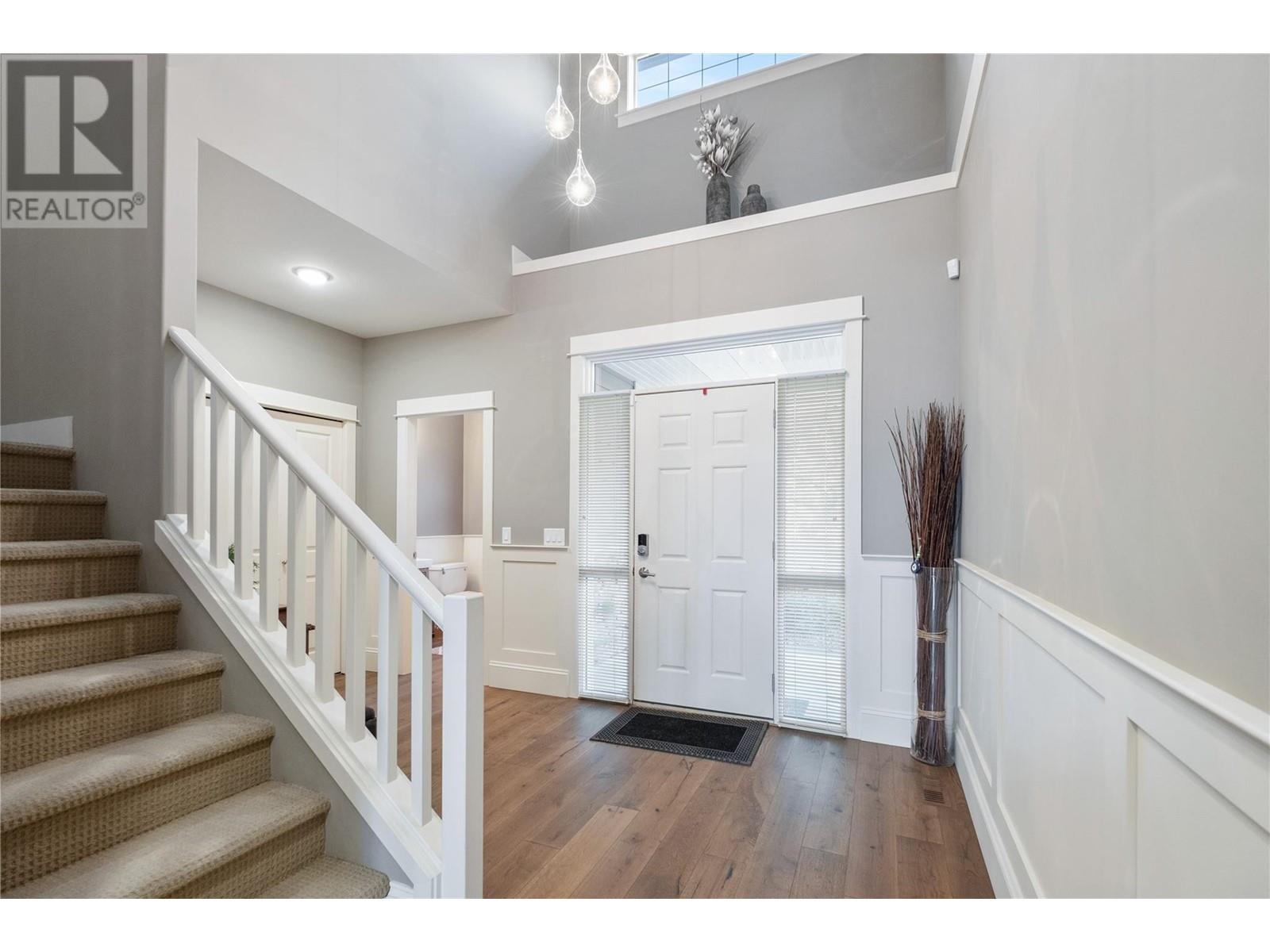 856 Hewetson Avenue, Kelowna, British Columbia  V1W 5C9 - Photo 35 - 10348705
