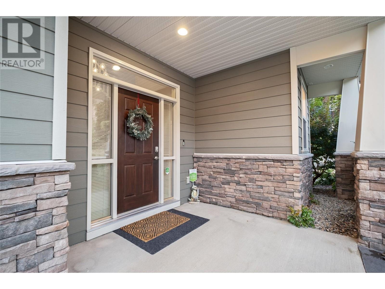 856 Hewetson Avenue, Kelowna, British Columbia  V1W 5C9 - Photo 8 - 10348705