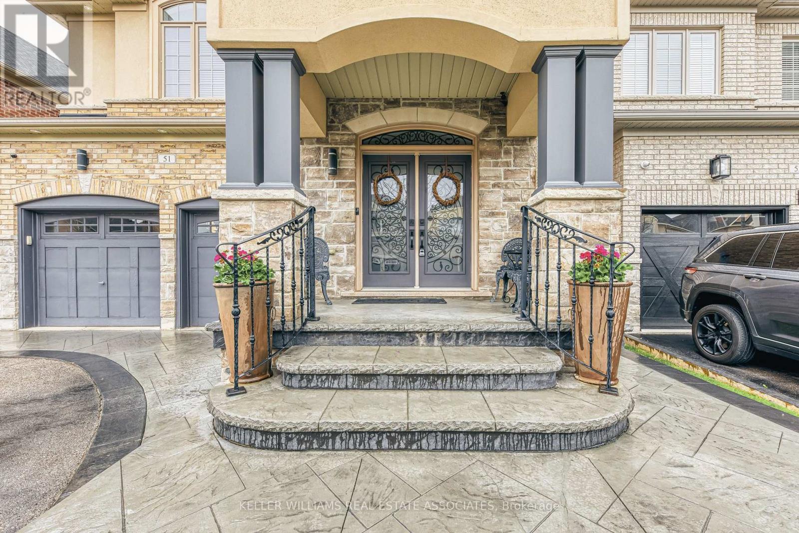 51 Ballantine Drive, Halton Hills, Ontario  L7G 0G6 - Photo 2 - W12128697