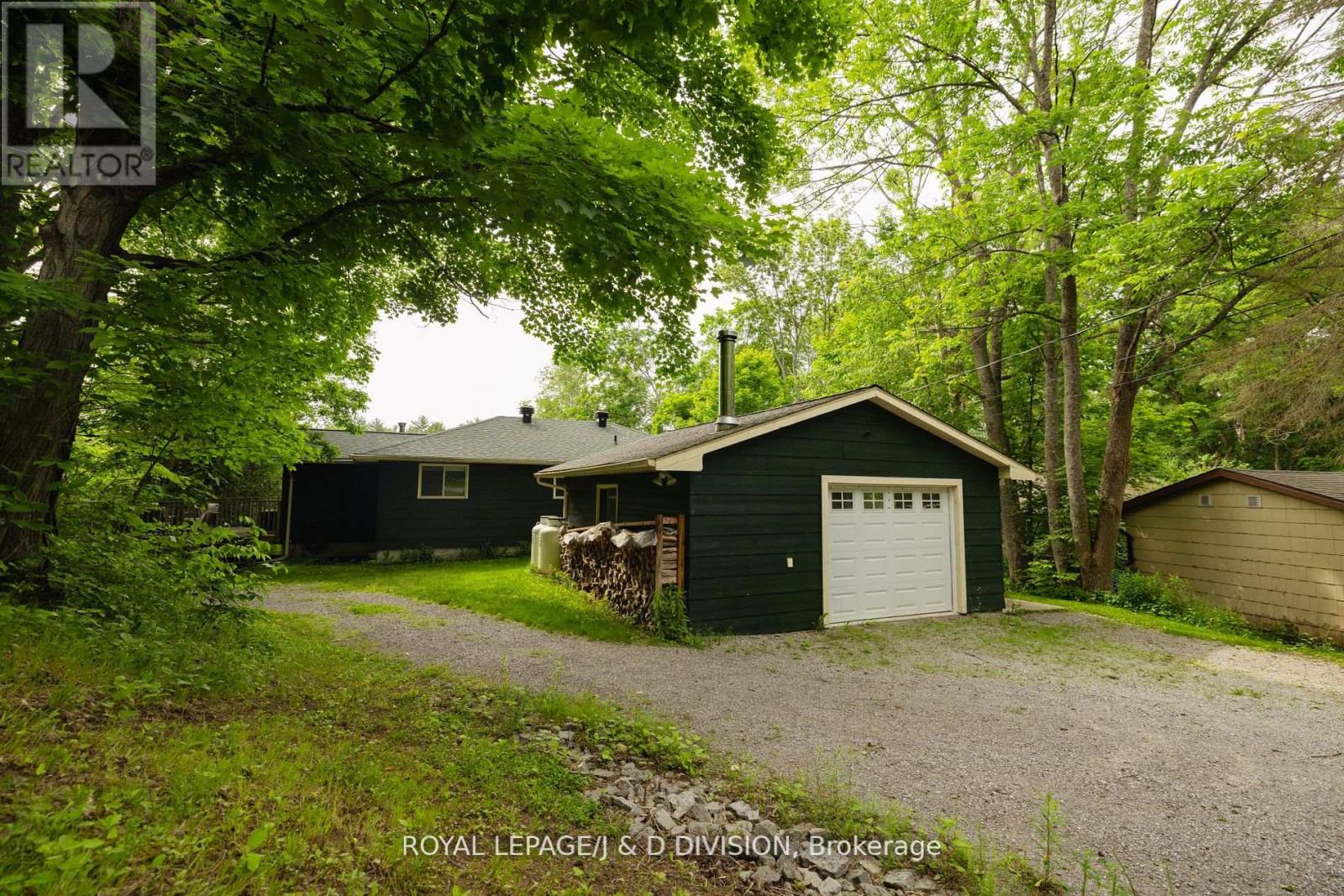 50 Fire Route 10b, North Kawartha, Ontario  K0L 3E0 - Photo 2 - X12154467
