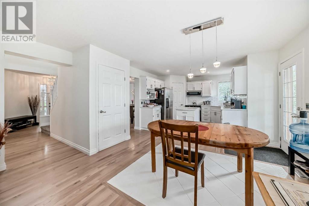 306 Long Beach Landing, Chestermere, Alberta  T1X 1E2 - Photo 12 - A2200366