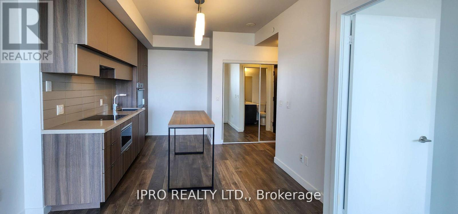 4506 - 8 Eglinton Street E, Toronto (Mount Pleasant West), Ontario  M4P 0C1 - Photo 2 - C12160816