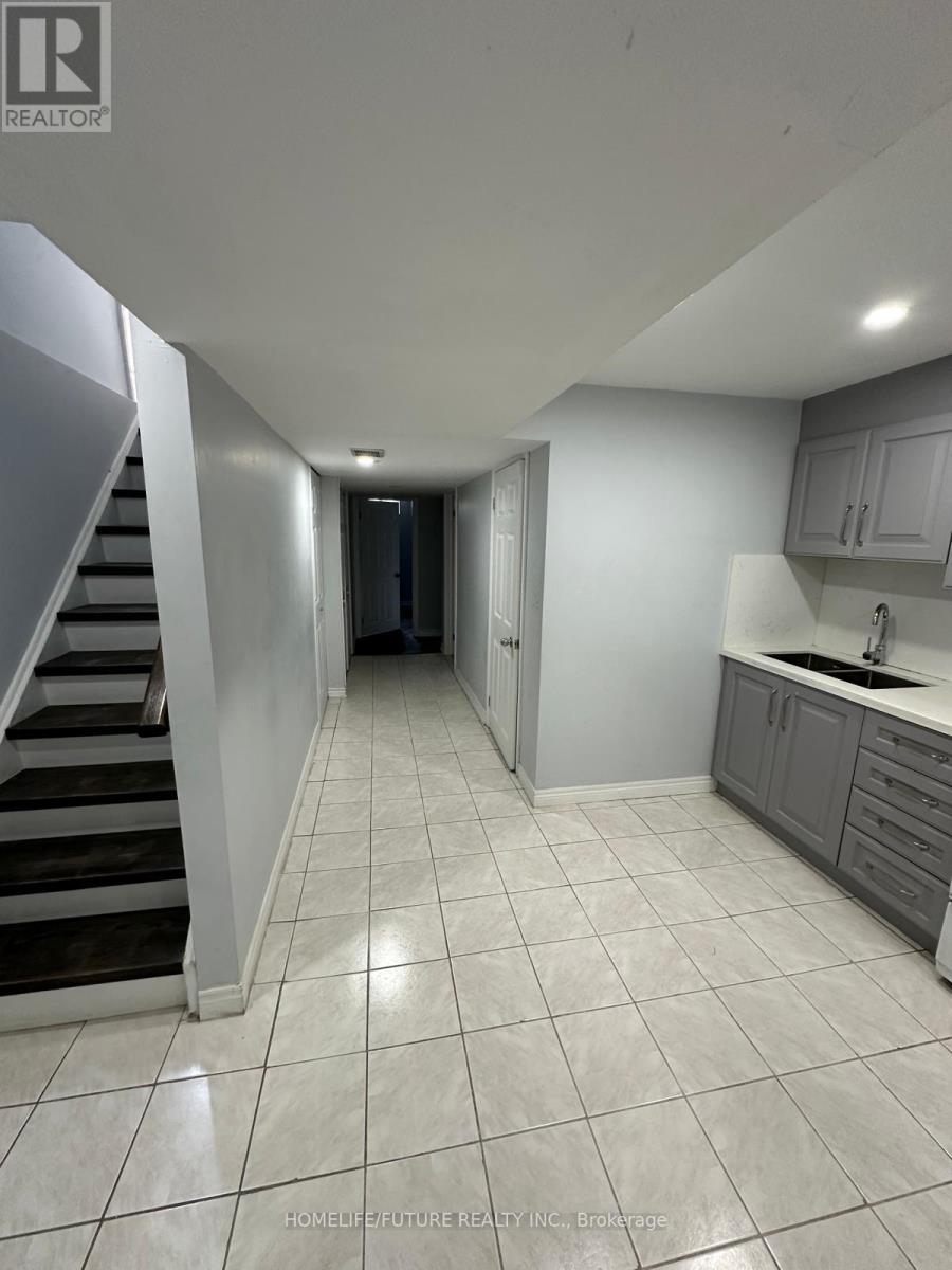 Bsmt - 19 Hummingbird Drive, Toronto, Ontario  M1X 1W8 - Photo 3 - E12160812