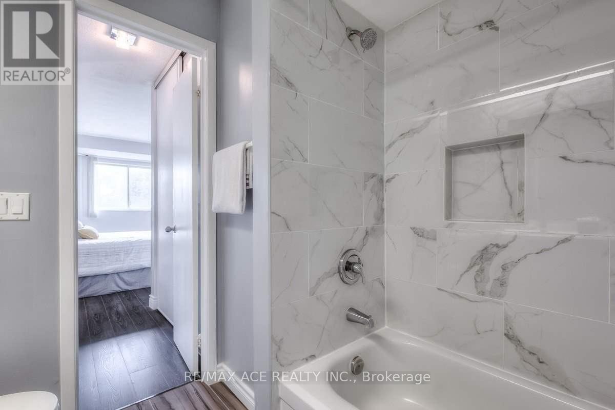 Th10 - 2472 Eglinton Avenue E, Toronto (Eglinton East), Ontario  M1K 5J9 - Photo 19 - E12160820