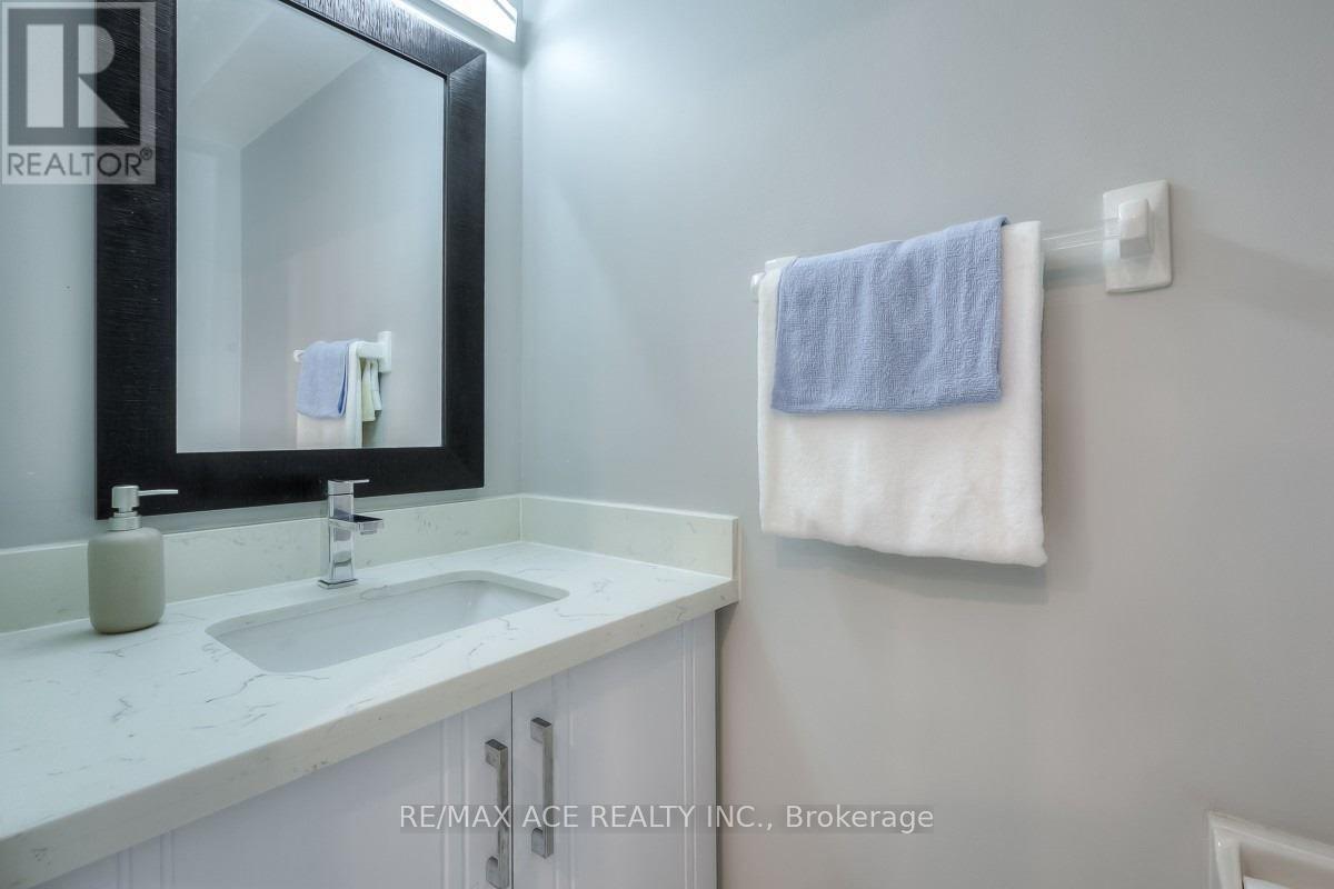 Th10 - 2472 Eglinton Avenue E, Toronto (Eglinton East), Ontario  M1K 5J9 - Photo 8 - E12160820