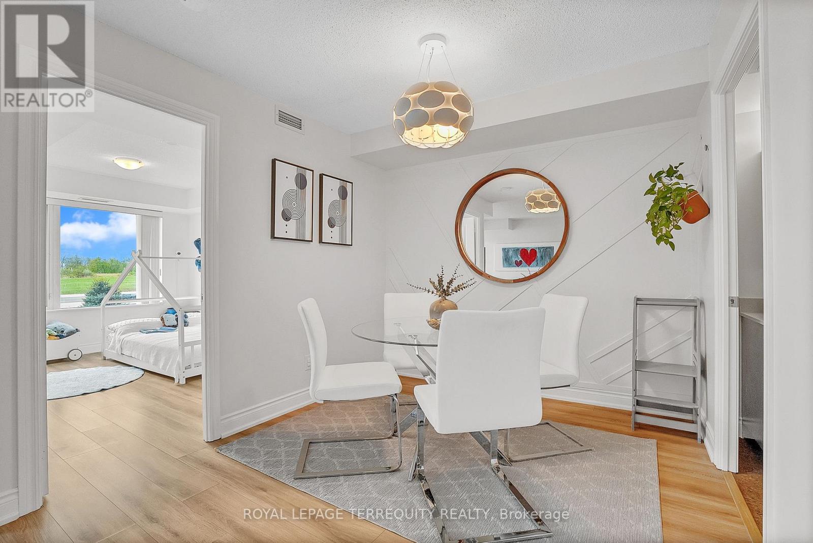 210 - 273 South Park Road, Markham, Ontario  L3T 0B5 - Photo 15 - N12160810