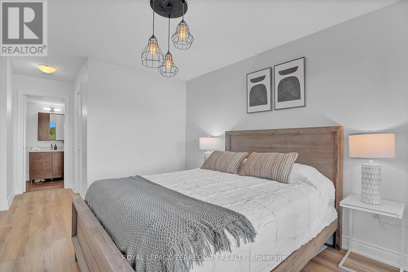 210 - 273 South Park Road, Markham, Ontario  L3T 0B5 - Photo 21 - N12160810