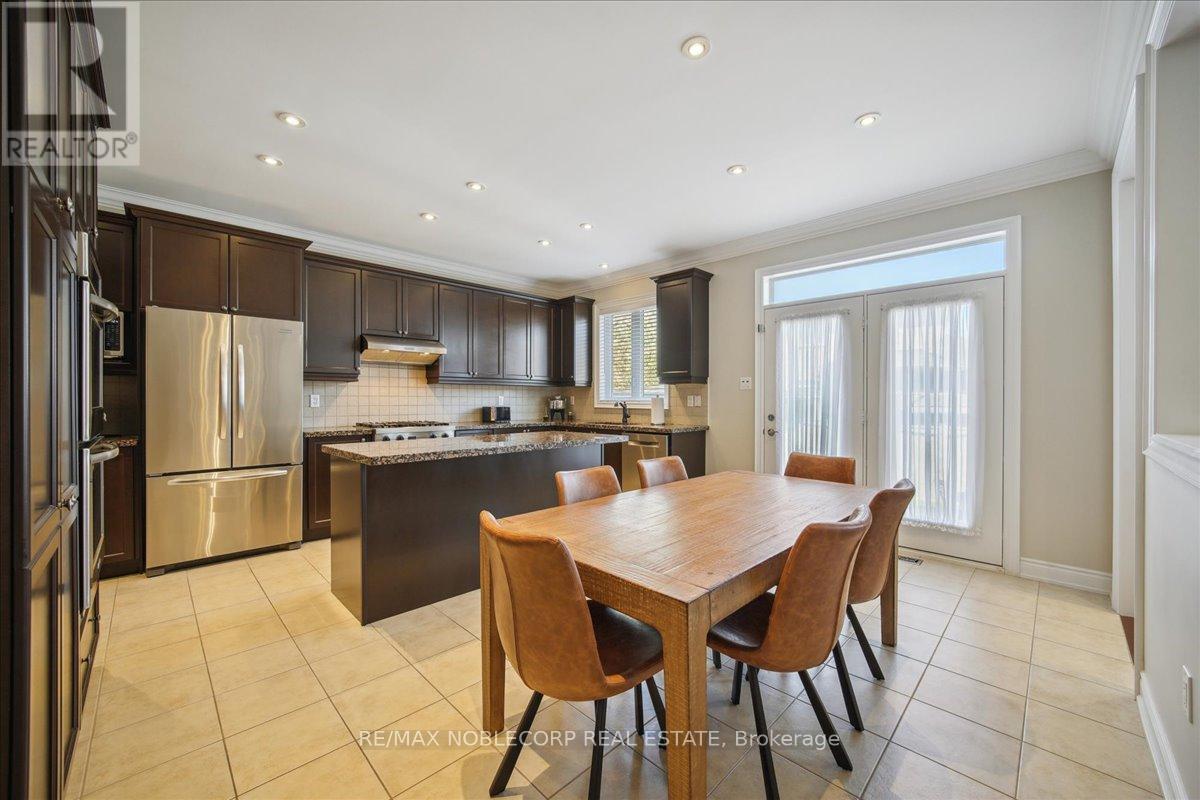 27 Gorman Avenue, Vaughan, Ontario  L4H 3L4 - Photo 11 - N12160848