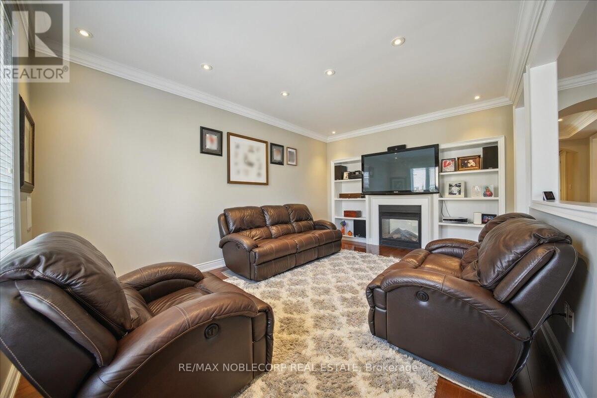 27 Gorman Avenue, Vaughan, Ontario  L4H 3L4 - Photo 16 - N12160848