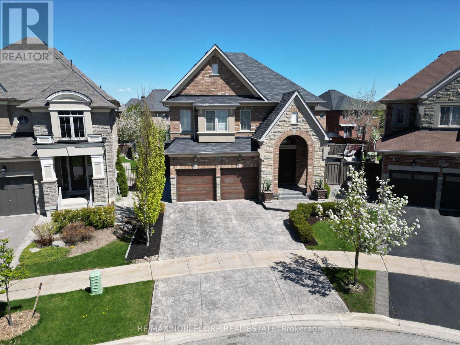 27 Gorman Avenue, Vaughan, Ontario  L4H 3L4 - Photo 4 - N12160848