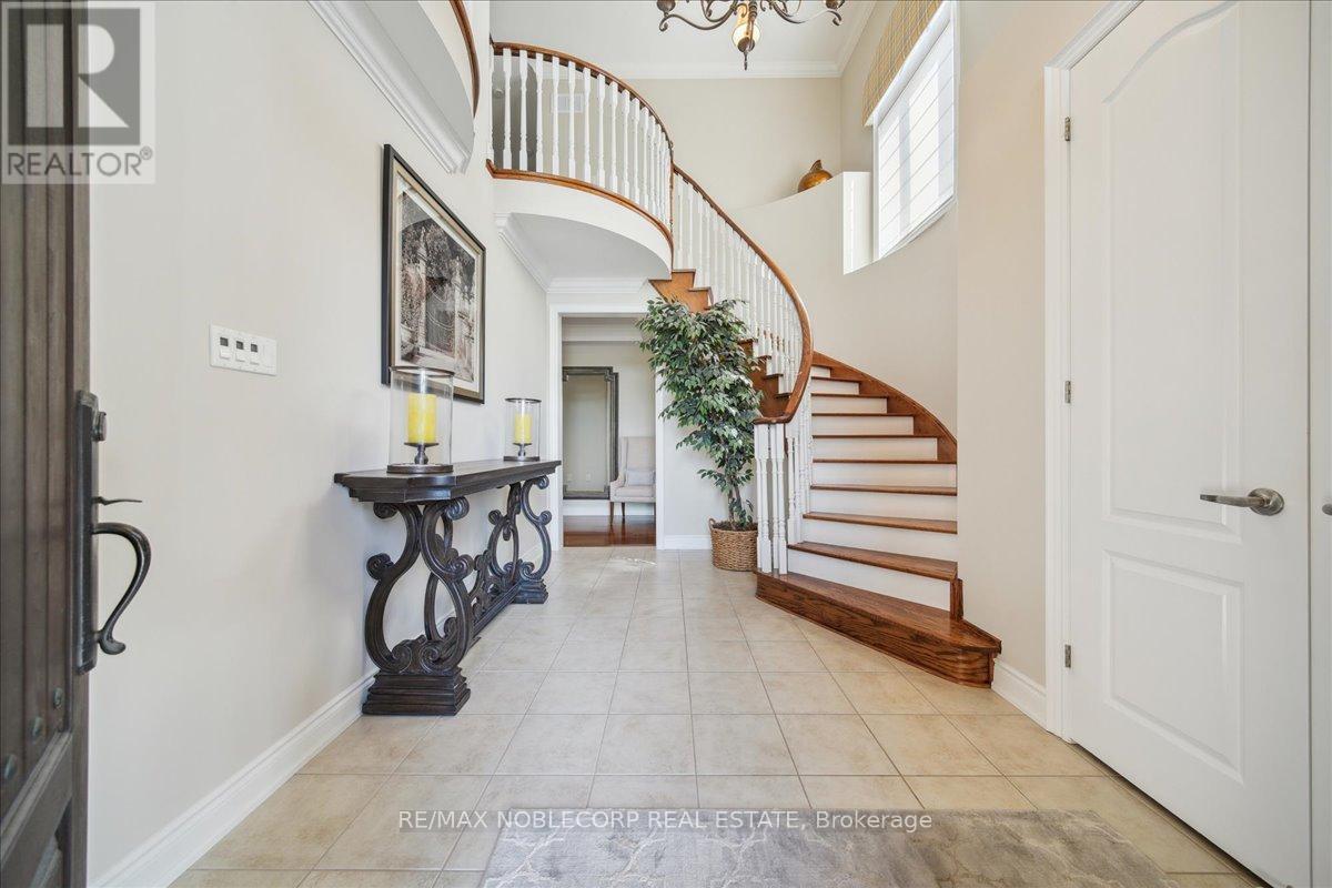 27 Gorman Avenue, Vaughan, Ontario  L4H 3L4 - Photo 7 - N12160848