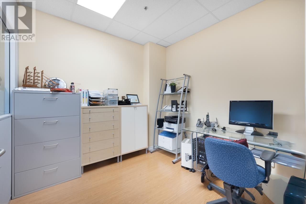 105 15100 Knox Way, Richmond, British Columbia  V6V 3A6 - Photo 10 - C8069343