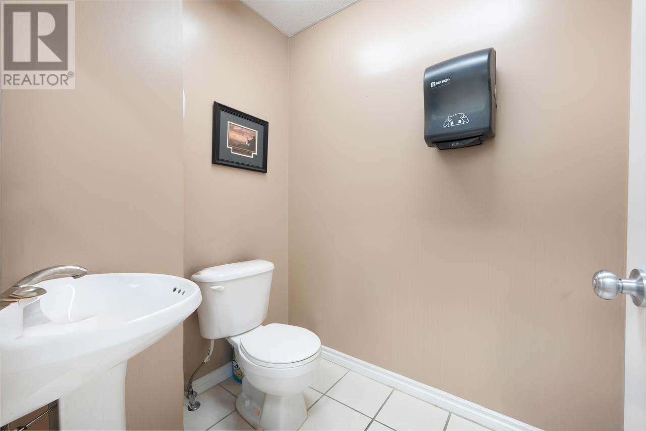 105 15100 Knox Way, Richmond, British Columbia  V6V 3A6 - Photo 11 - C8069343