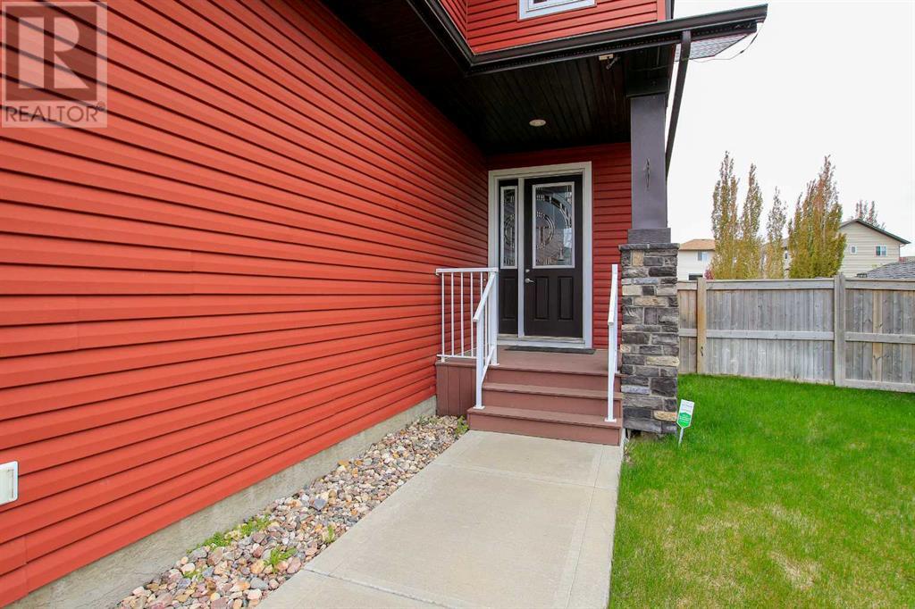121 Traptow Close, Red Deer, Alberta  T4P 0N5 - Photo 2 - A2222600