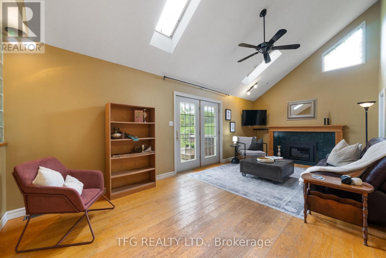41 Grandview Drive, Kawartha Lakes, Ontario K0L 2W0 - Photo 15 - X12159860