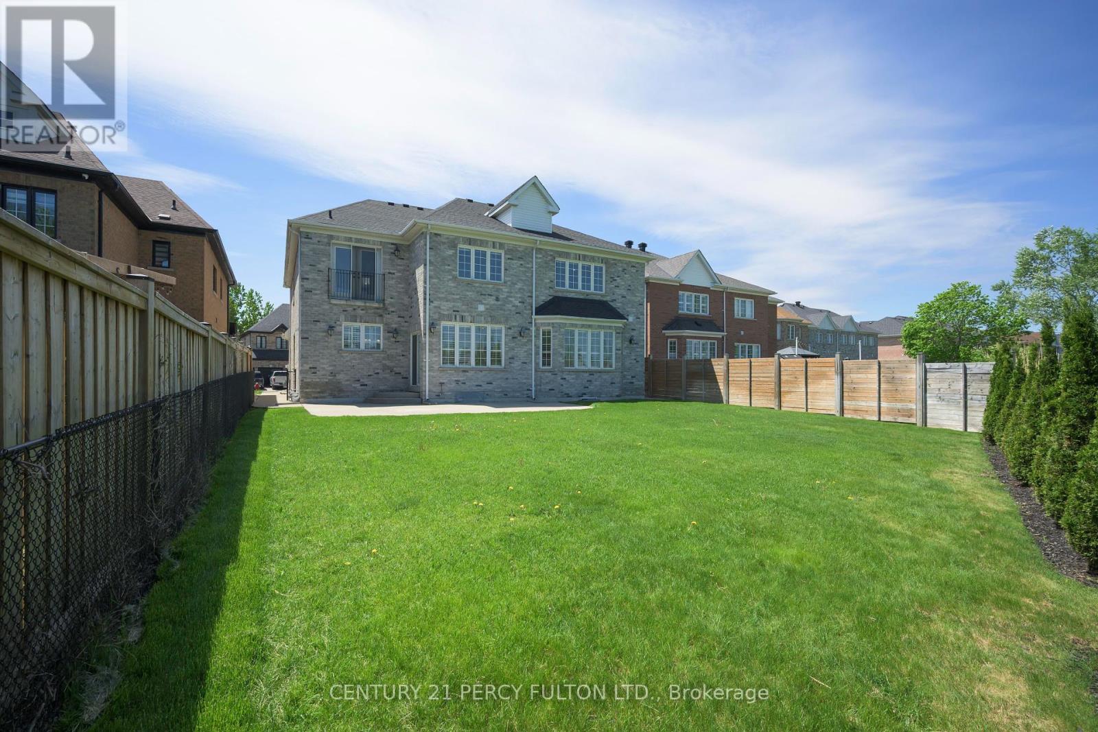 35 Donwoods Court, Brampton, Ontario  L6P 1T6 - Photo 26 - W12160827