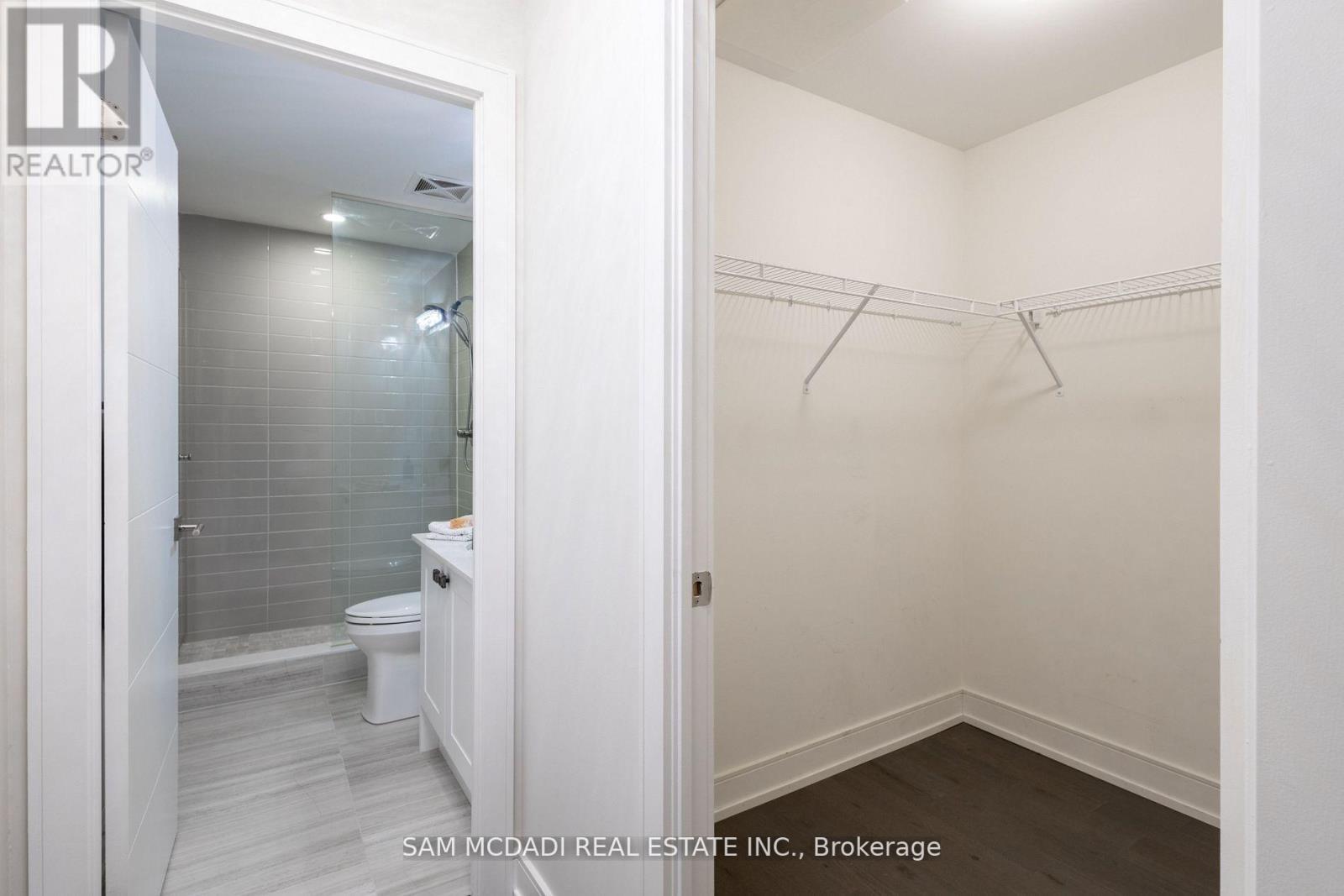1 - 670 Atwater Avenue, Mississauga, Ontario  L5G 0B6 - Photo 14 - W12160858