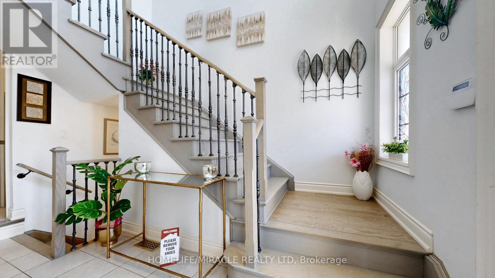 482 Wheat Boom Drive, Oakville, Ontario  L6H 0R4 - Photo 4 - W12160859