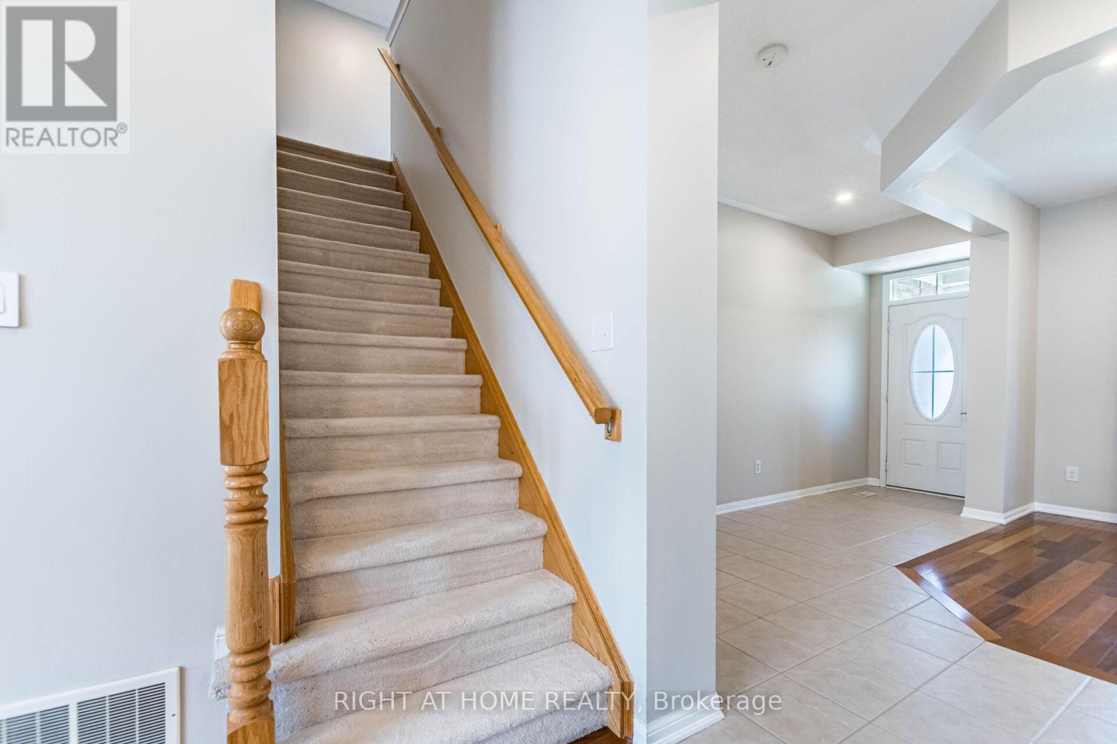 314 Jelinik Terrace, Milton, Ontario  L9T 7M8 - Photo 18 - W12160863