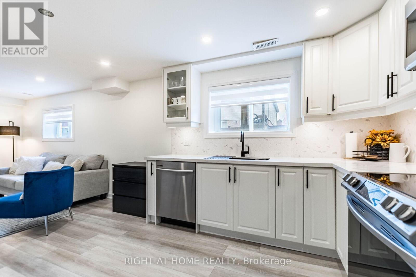 314 Jelinik Terrace, Milton, Ontario  L9T 7M8 - Photo 38 - W12160863