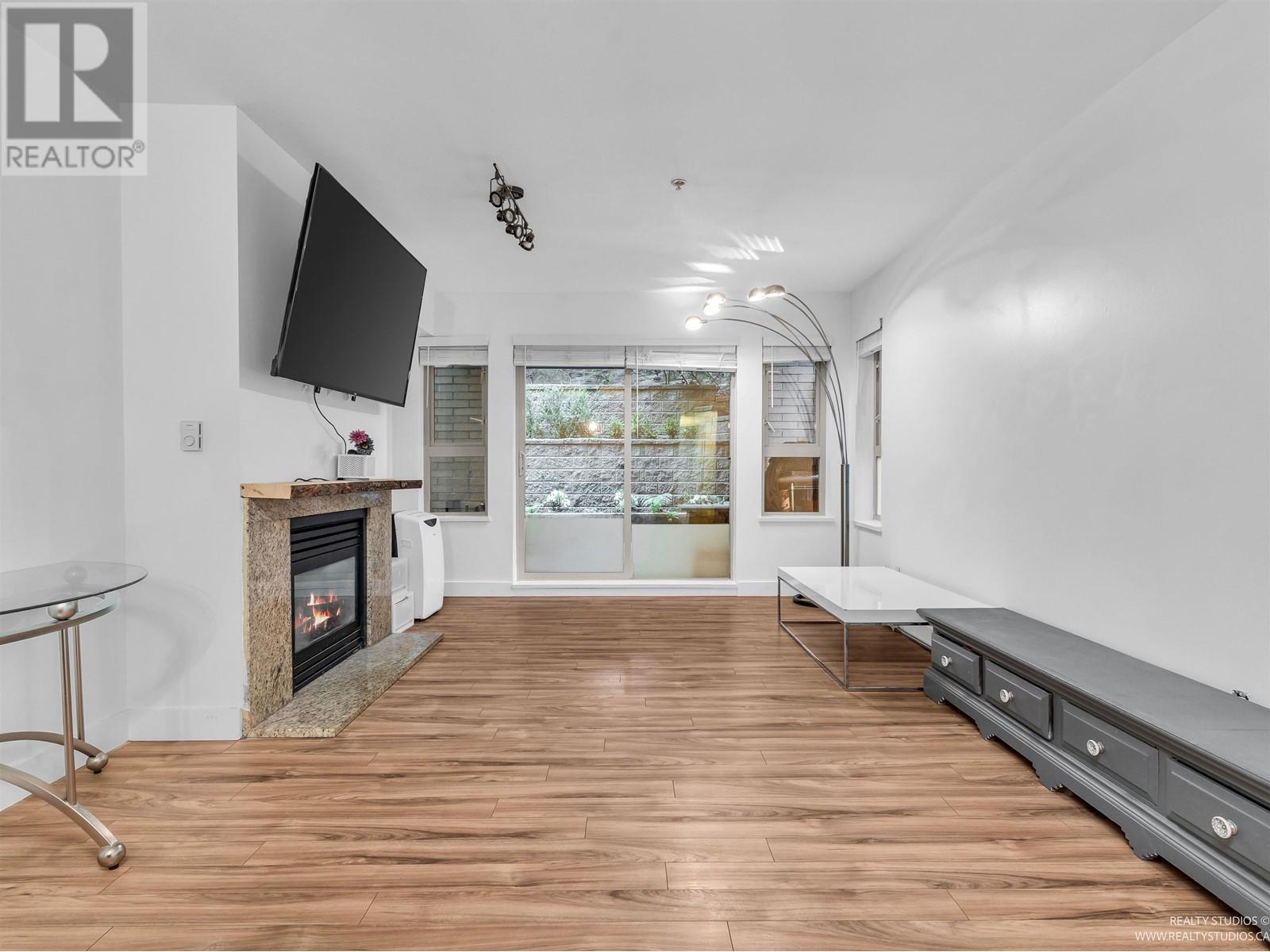 104 9329 University Crescent, Burnaby, British Columbia  V5A 4Y4 - Photo 6 - R3004870