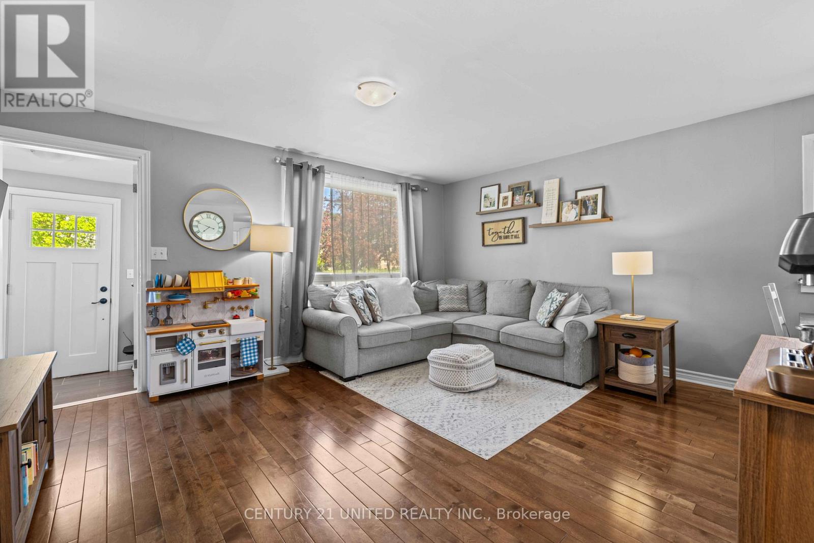 Property at 27 ST PATRICK STREET image 5