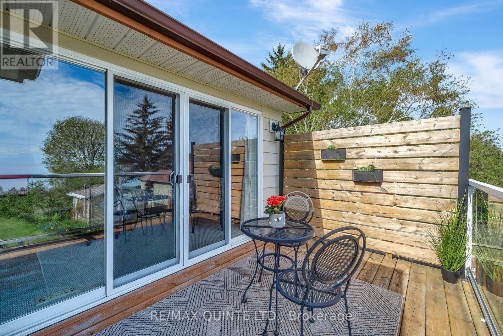 17035 Loyalist Parkway, Prince Edward County, Ontario  K0K 3L0 - Photo 36 - X12160890