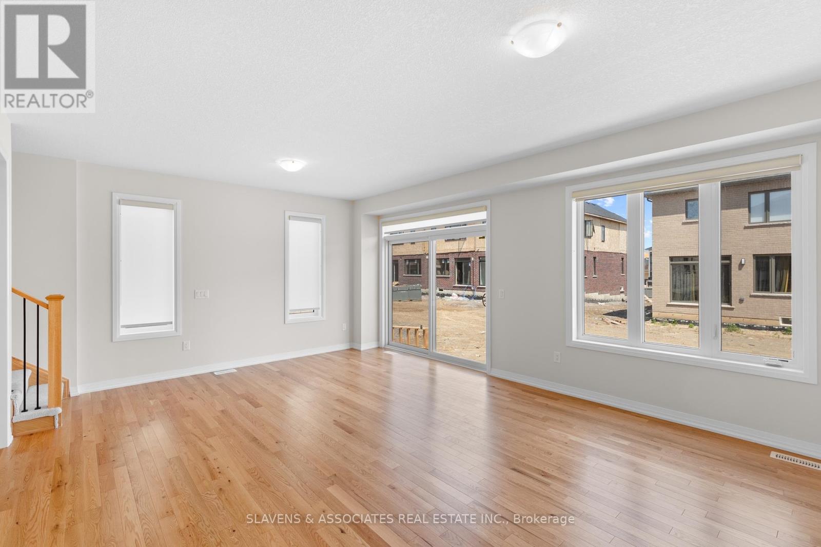 16 Crossmore Crescent, Cambridge, Ontario  N1S 0C7 - Photo 7 - X12160824