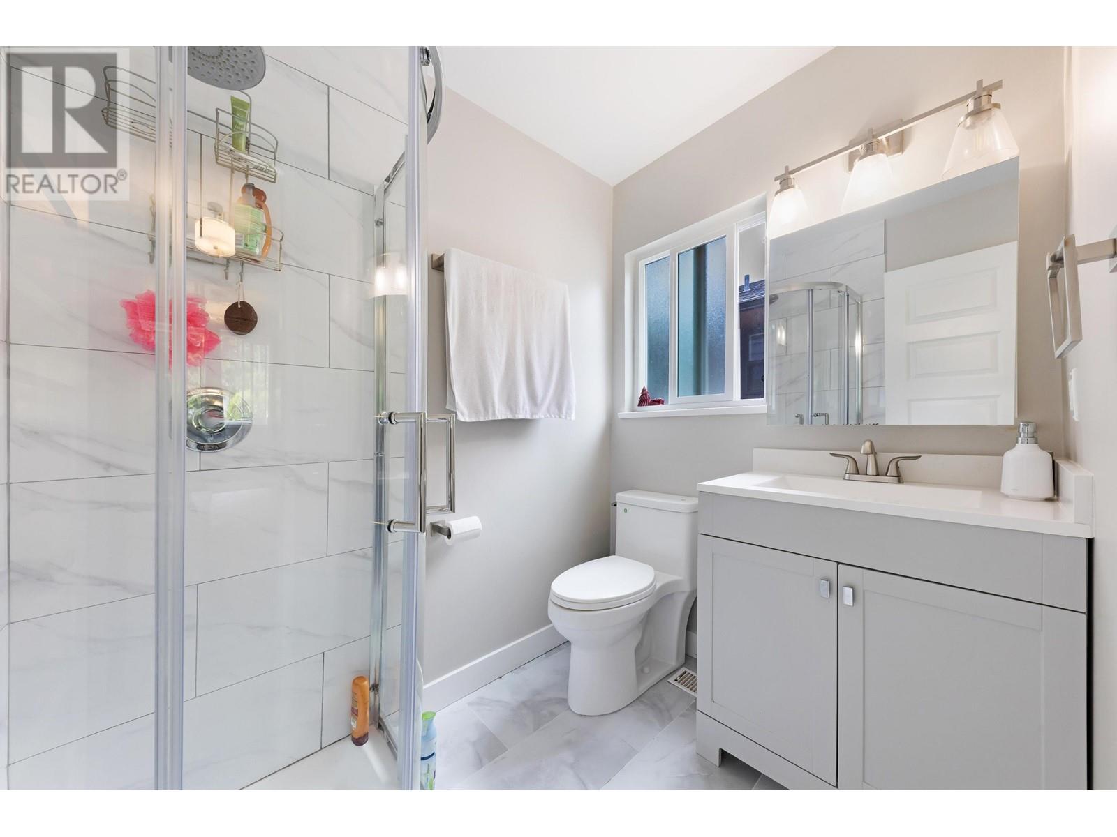 4477 Primrose Lane, North Vancouver, British Columbia  V7R 4H1 - Photo 8 - R3004515