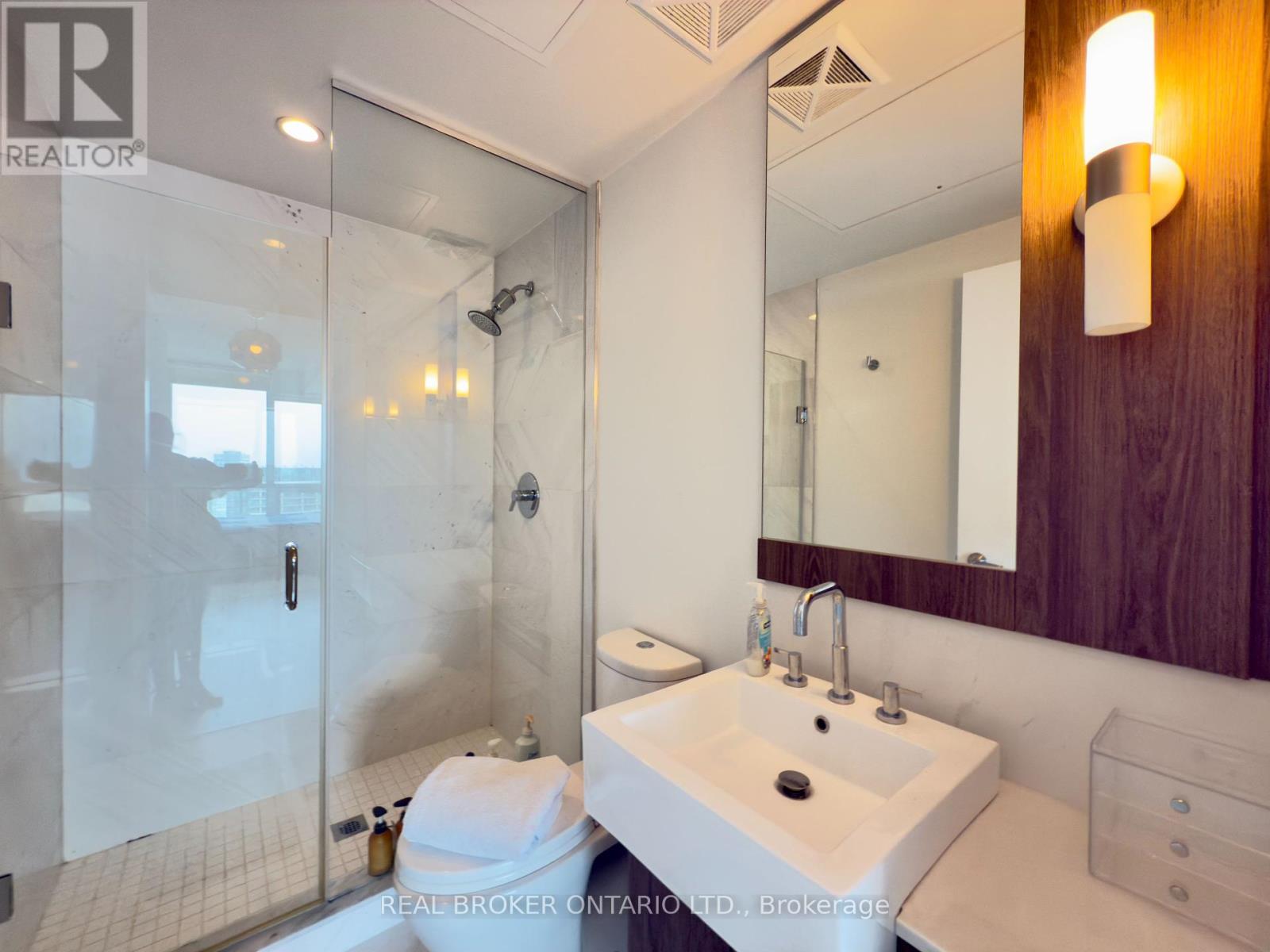 3008 - 88 Blue Jays Way, Toronto (Waterfront Communities), Ontario  M5V 2G3 - Photo 15 - C12160911