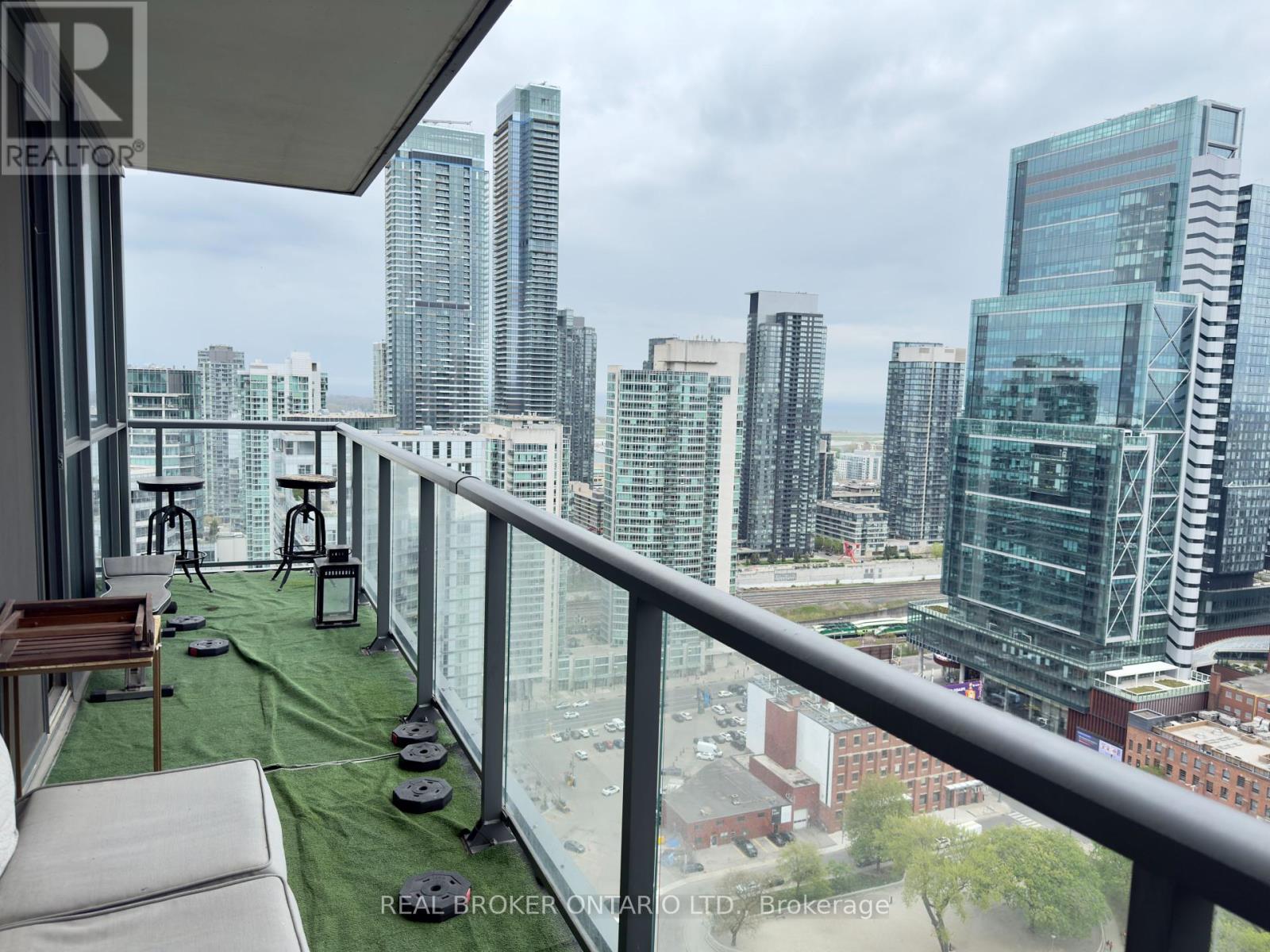 3008 - 88 Blue Jays Way, Toronto (Waterfront Communities), Ontario  M5V 2G3 - Photo 18 - C12160911