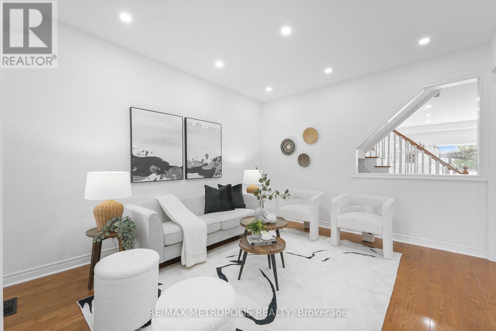 93 Cindy Nicholas Drive, Toronto (Morningside), Ontario  M1E 5K9 - Photo 4 - E12160907