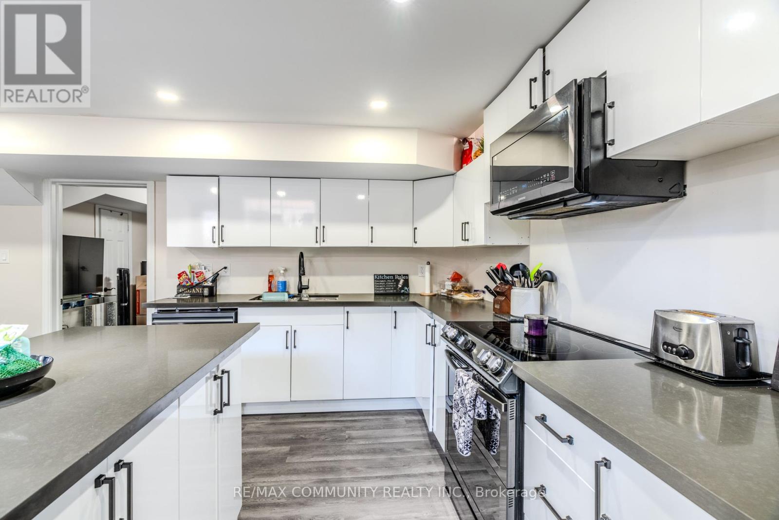 5 Toulouse Street, Whitby, Ontario  L1P 0J2 - Photo 43 - E12160914