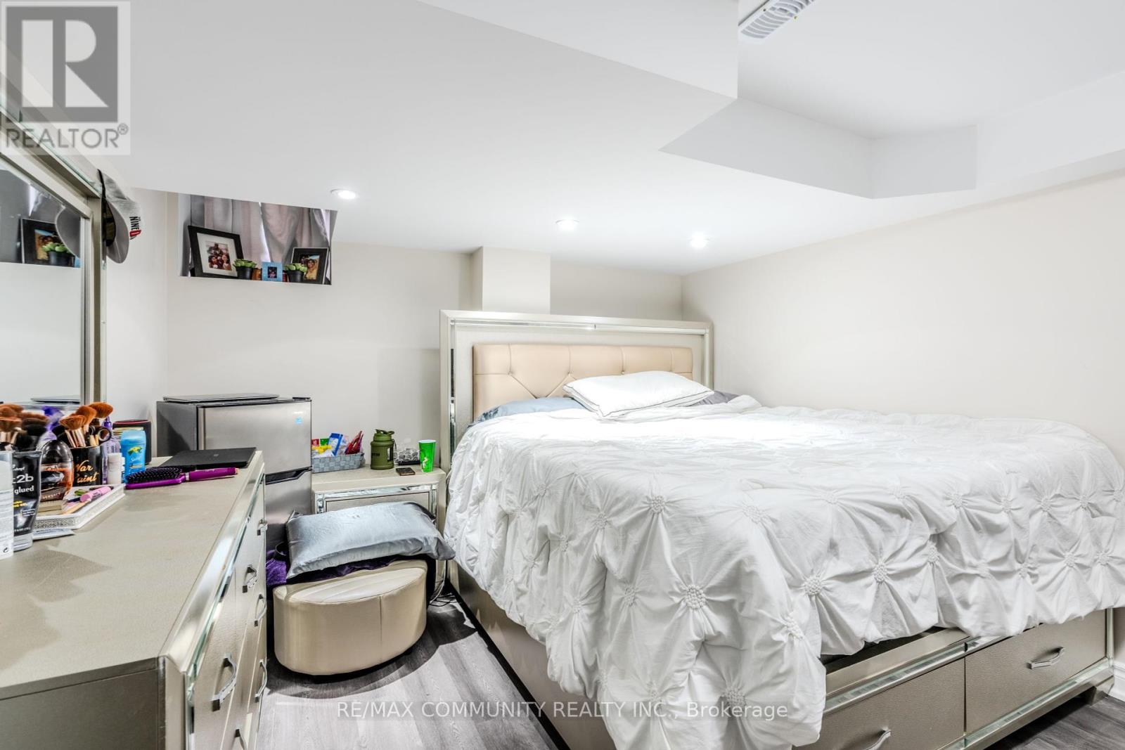 5 Toulouse Street, Whitby, Ontario  L1P 0J2 - Photo 48 - E12160914