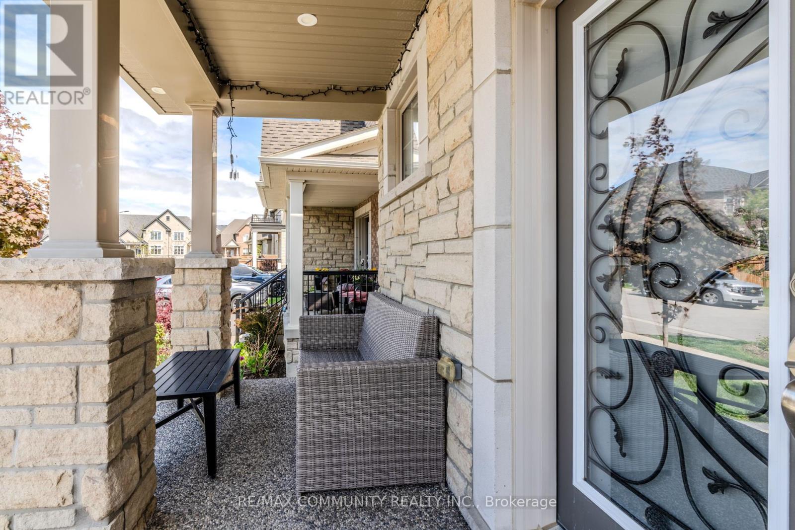 5 Toulouse Street, Whitby, Ontario  L1P 0J2 - Photo 5 - E12160914
