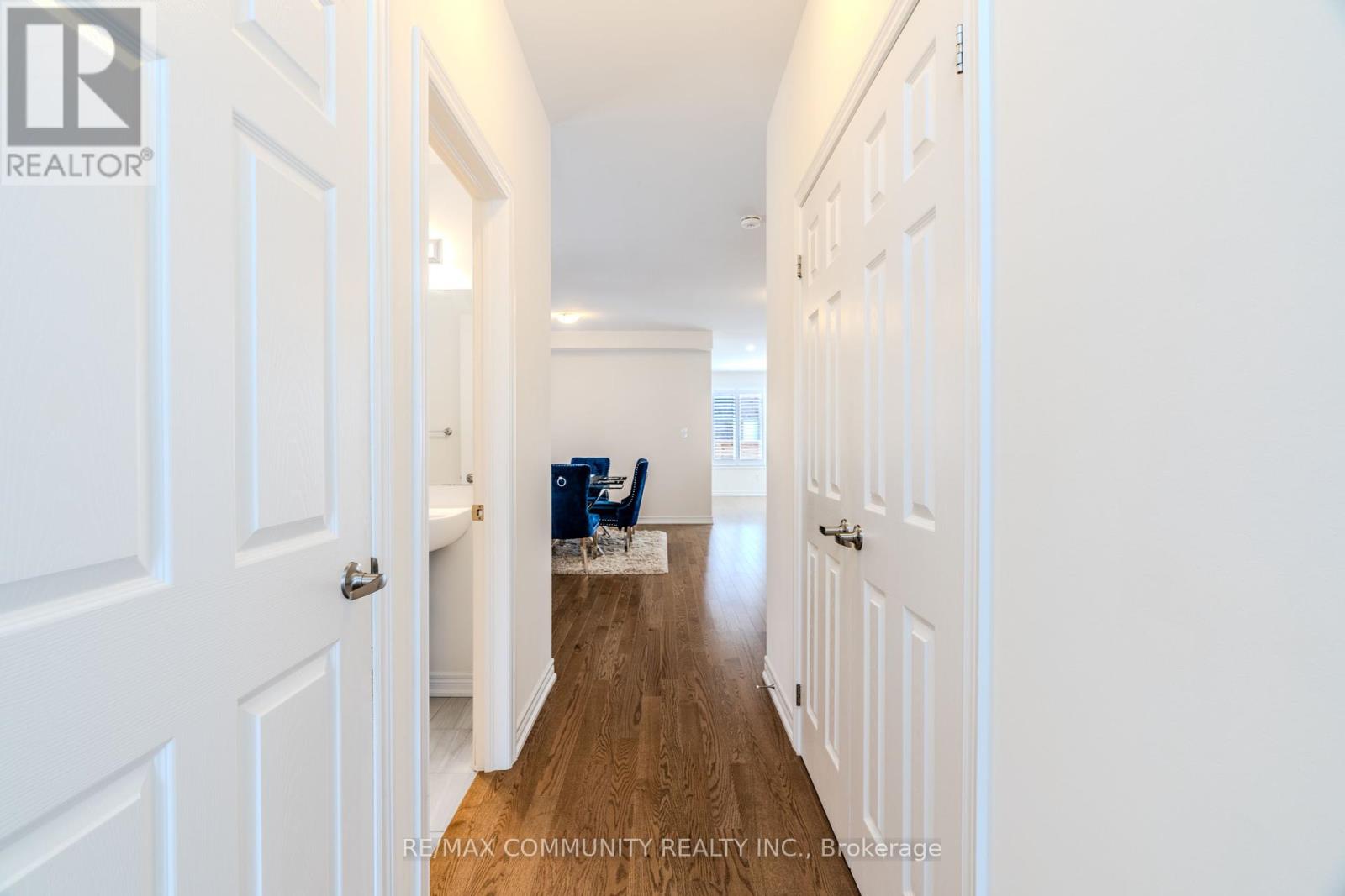 5 Toulouse Street, Whitby, Ontario  L1P 0J2 - Photo 7 - E12160914