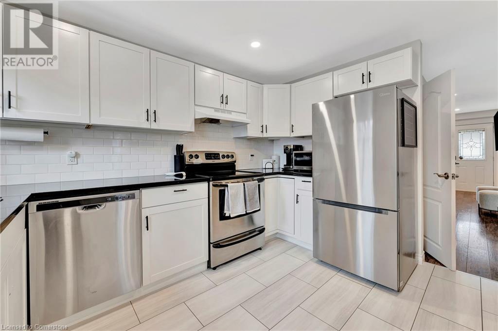 65 Connaught Avenue N, Hamilton, Ontario  L8L 6Y9 - Photo 16 - 40730671