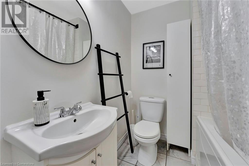 65 Connaught Avenue N, Hamilton, Ontario  L8L 6Y9 - Photo 12 - 40730671