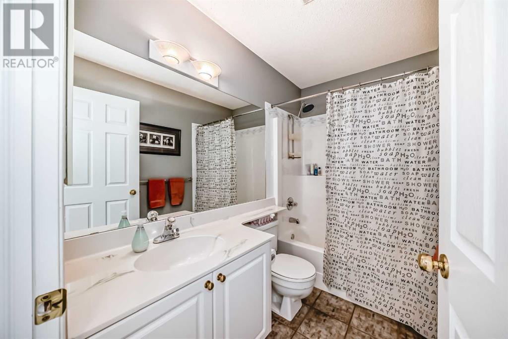 7044 Sierra Morena Boulevard Sw, Calgary, Alberta  T3H 3N2 - Photo 28 - A2220805